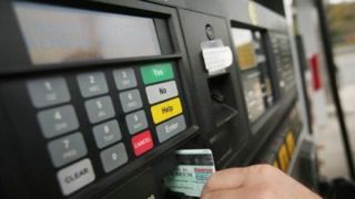 کارتهای جایگاههای سوخت افزایش مییابد/افزایش ۳ برابری درخواست صدور کارت کارتهای جایگاههای سوخت افزایش مییابد/افزایش ۳ برابری درخواست صدور کارت