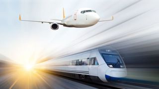 هواپیما یا قطار؟ مقایسه واقعی قیمت بلیط + زمان سفر + راحتی برای ۵ مسیر پرتردد ایران در ۱۴۰۴