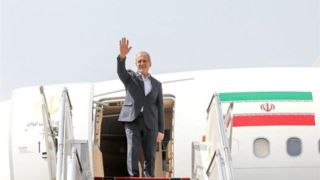 پزشکیان تهران را به مقصد آستانه ترک کرد