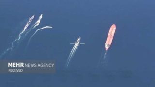 نیروهای آمریکایی در سواحل ونزوئلا یک نفتکش را توقیف کردند نیروهای آمریکایی در سواحل ونزوئلا یک نفتکش را توقیف کردند