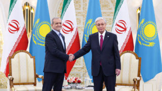   پزشکیان: نقشه راه روابط تجاری تهران - آستانه برای ارتقای سطح تجارت آماده اجراست  