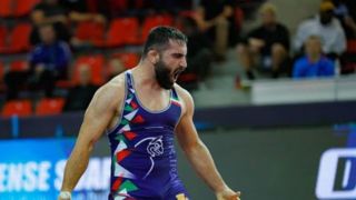  مجتبی گلیج، حریف حسن یزدانی در فینال لیگ برتر کشتی آزاد