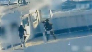 وال استریت ژورنال مدعی شد: یورش کماندوهای آمریکایی به کشتی عازم ایران از مبدا چین وال استریت ژورنال مدعی شد: یورش کماندوهای آمریکایی به کشتی عازم ایران از مبدا چین