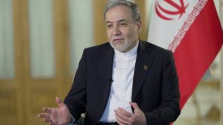 عراقچی: نیروهای مسلح و مردم ایران در هر شرایطی آمادگی دفاع از کشور را دارند