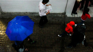 بارش متناوب برف و باران در تهران/ کاهش دما تا ۶ درجه