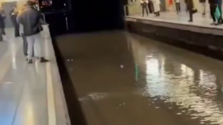 از مترو تا مراکز خرید؛ بارسلونا زیر آب!