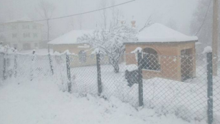 بارش سنگین برف در گیلان