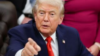 ترامپ برنامه لاتاری گرین کارت را متوقف کرد