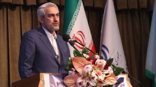 مدنی‌زاده: دولت اقتصاد را رها نکرده است/برنامه ۱۷ بندی برای کنترل تورم، ارز و حمایت از بورس