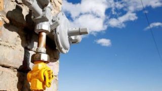 کمک به حل ناترازی گاز در گرو گسترش برق خورشیدی کمک به حل ناترازی گاز در گرو گسترش برق خورشیدی