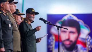 سرلشکر موسوی: دشمنان ما به هیچ قانون بین المللی پایبند نیستند/ ارتش با سپاه پیوند برادرانه، عقلانی و ملی دارد