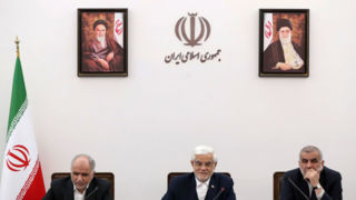 عارف: نظام در فرایند گزیر بانک آینده، اقتدار خود را در برخورد با متخلفین نشان داد