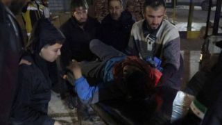 دو روایت از درگیریهای خونین در حلب سوریه دو روایت از درگیریهای خونین در حلب سوریه