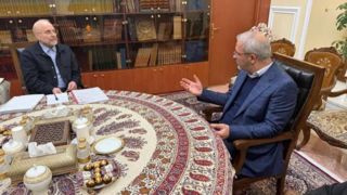 دیدار شهردار کرج با رئیس مجلس شورای اسلامی / تقاضا برای تخصیص ردیف های حمایتی از کلانشهرها در بودجه ۱۴۰۵ کشور