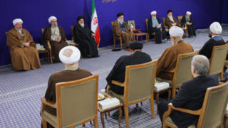 رهبر انقلاب: نامه آیت الله میلانی به امام(ره) در اوایل دهه ۴۰، یک سند معتبر تاریخی است