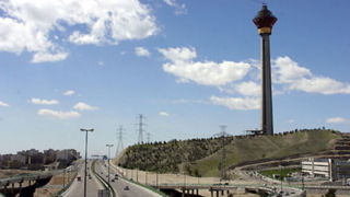 آماده‌سازی ۱۰ سالن سینما در برج میلاد برای جشنواره فجر