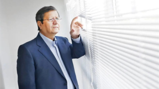 آزمون همتی در بازار ارز؛ ثبات با عدد میآید یا با اعتماد؟ آزمون همتی در بازار ارز؛ ثبات با عدد میآید یا با اعتماد؟