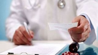 نظام پزشکی: حداقل قیمت تمام‌ شده ویزیت پزشک عمومی برای سال آینده، یک میلیون تومان است