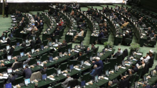 بررسی دو فوریت طرح ساماندهی تجمعات در صحن مجلس