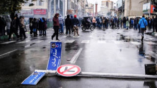 سطحی نگر نباشیم! 