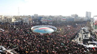 تعظیم سردار رادان در پخش زنده تلویزیونی!