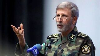 سرلشکر حاتمی: ارتش در اغتشاشات شبانه روز دشمنان را رصد میکرد سرلشکر حاتمی: ارتش در اغتشاشات شبانه روز دشمنان را رصد میکرد