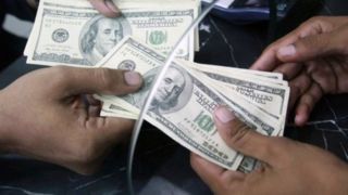 فروش دلار با کارت ملی با قیمت نزدیک بازار آزاد