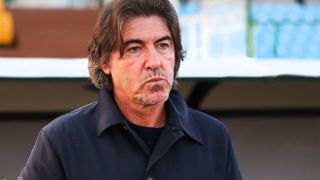 ساپینتو در مسیر فرودگاه از سفر به خارج از کشور منصرف شد