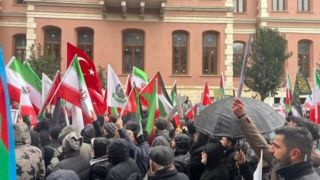 تظاهرات در استانبول و بغداد در محکومیت تهدیدات آمریکا علیه ایران