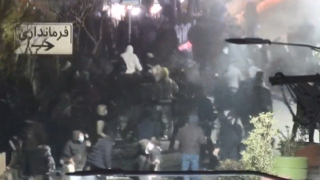 رصد حمله اغتشاشگران به فرمانداری شهرستان قدس