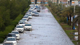 بارش باران و آبگرفتگی معابر در اهواز