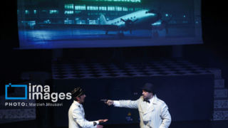 کامران تفتی با «کازابلانکا» به جشنواره ۴۴تئاتر فجر میآید/ اجرای ۱۶ اثر در روز ششم کامران تفتی با «کازابلانکا» به جشنواره ۴۴تئاتر فجر میآید/ اجرای ۱۶ اثر در روز ششم