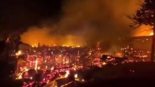 خاکستر شدن بازار و تعداد زیادی خانه‌ طی یک حادثه