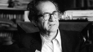 چهره‌ای که برای کتاب زجر کشید!