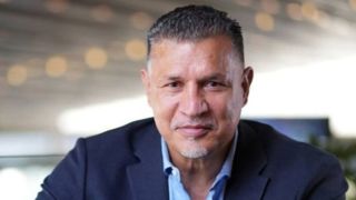 شهرام جزایری در آغوش علی دایی !