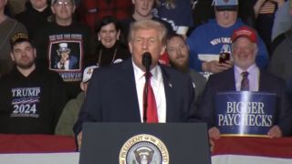 ادعای ترامپ: امیدواریم با ایران به توافق برسیم ادعای ترامپ: امیدواریم با ایران به توافق برسیم