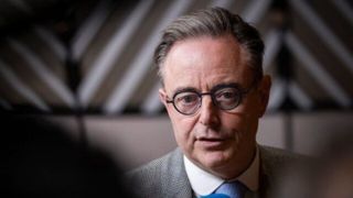 نخست‌وزیر بلژیک: ترامپ با اتحادیه اروپا دشمنی دارد