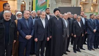 تجدید میثاق عراقچی و معاونان وزارت خارجه با آرمانهای امام (ره) تجدید میثاق عراقچی و معاونان وزارت خارجه با آرمانهای امام (ره)