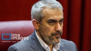 وزیر اقتصاد: سیاست اخیر ارزی باعث کاهش قیمت ارز شد وزیر اقتصاد: سیاست اخیر ارزی باعث کاهش قیمت ارز شد