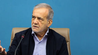 پزشکیان:مشکل مدارس را به طور کامل حل می‌کنیم/ ضرورت تقویت تولید انرژی‌های خورشیدی