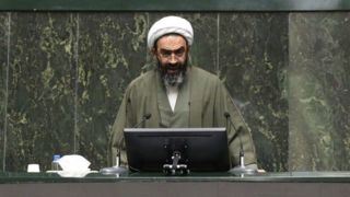 نماینده خمینی‌شهر: صدور گواهینامه موتور برای بانوان خلاف قانون است