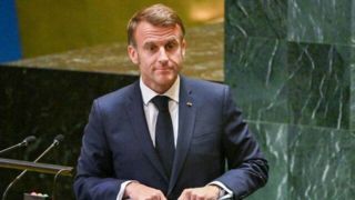 ماکرون: در تدارک برگزاری مذاکره با پوتین هستم