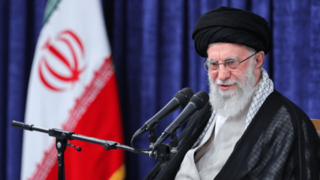 شهدای غریب اسارت گوشه‌ای از مظلومیت ملّت ایران در دفاع مقدس هستند