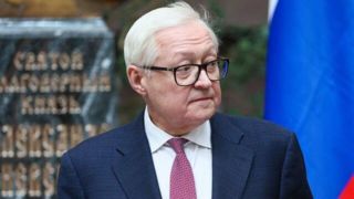 ریابکوف: روسیه و چین به ایجاد شرایط سیاسی برای مذاکرات آمریکا-ایران کمک میکنند ریابکوف: روسیه و چین به ایجاد شرایط سیاسی برای مذاکرات آمریکا-ایران کمک میکنند