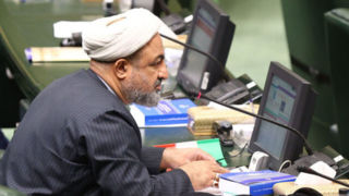 رسایی: چرا به انتصاب غیر قانونی عارف رسیدگی نمی‌شود؟