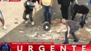 اعتراض گسترده به ترامپِ آرژانتین اعتراض گسترده به ترامپِ آرژانتین