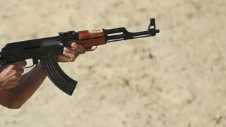 حمله مسلحانه به خودروی کارگران معدن در زاهدان با دو فوتی حمله مسلحانه به خودروی کارگران معدن در زاهدان با دو فوتی