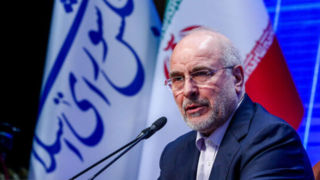 قالیباف: حقوق در سال آینده حداقل ۳۲ درصد افزایش پیدا میکند قالیباف: حقوق در سال آینده حداقل ۳۲ درصد افزایش پیدا میکند