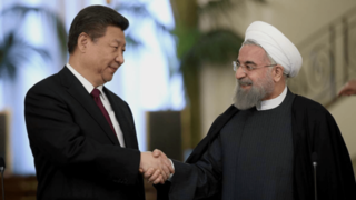 مقام سابق بانک مرکزی: پولهای خودمان را از چین وام گرفتیم مقام سابق بانک مرکزی: پولهای خودمان را از چین وام گرفتیم