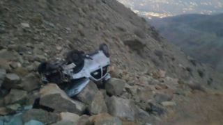 سقوط «دنا» به دره در جاده چالوس؛ سه نفر جان باختند